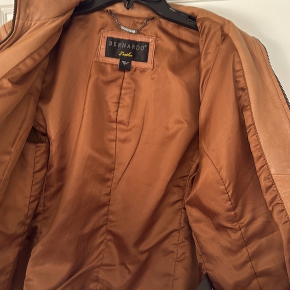 Bernardo Genuine Leather Jacket - Picture 5 of 6